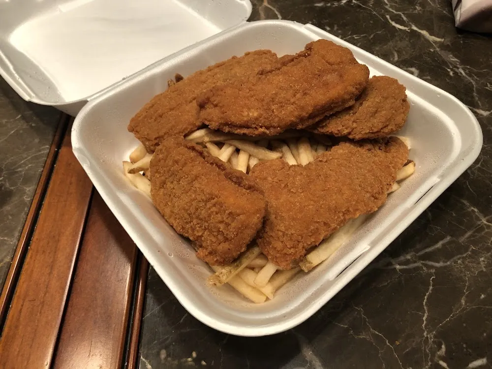 Chicken Tenders w Shoestring Fries